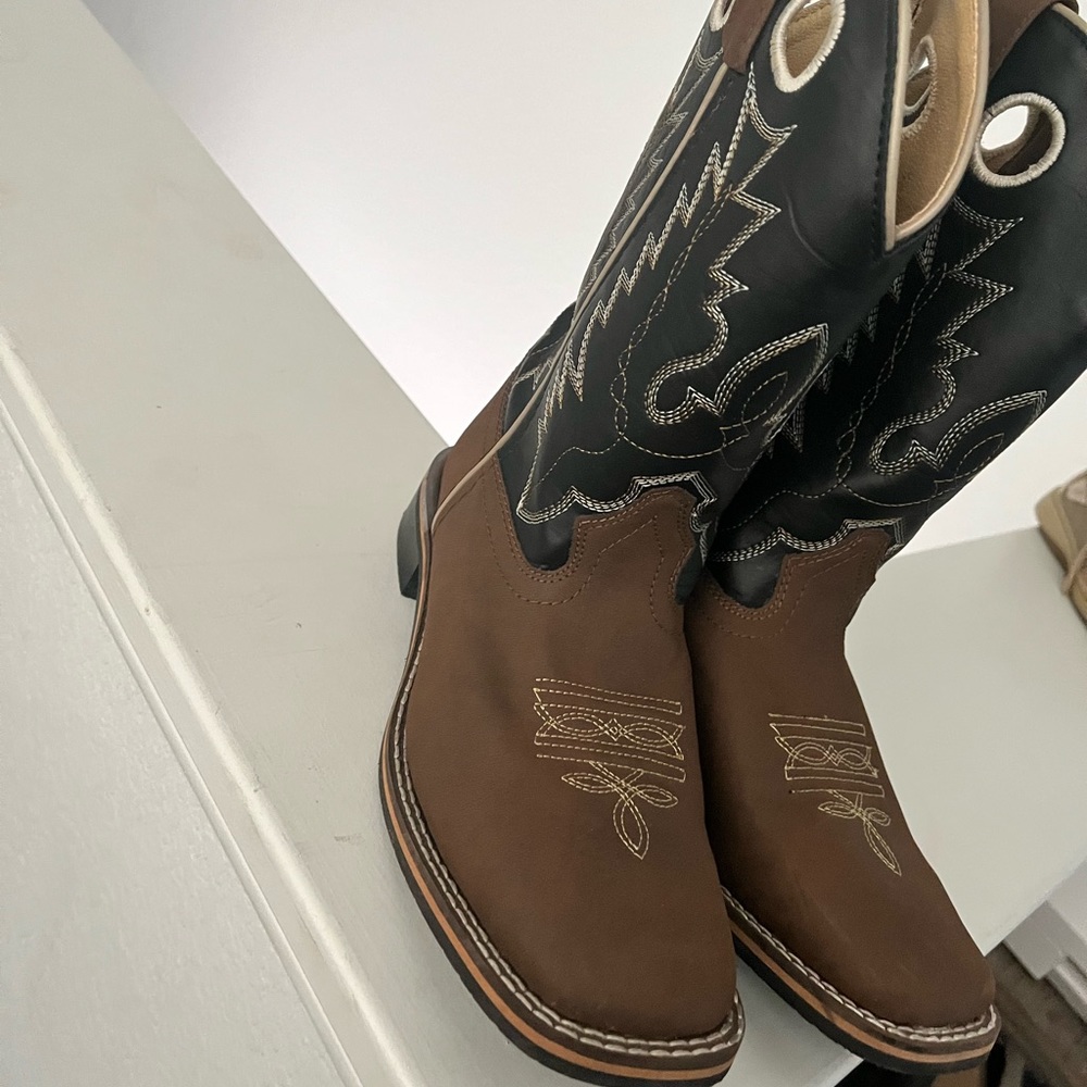 Boots/Sperry’s